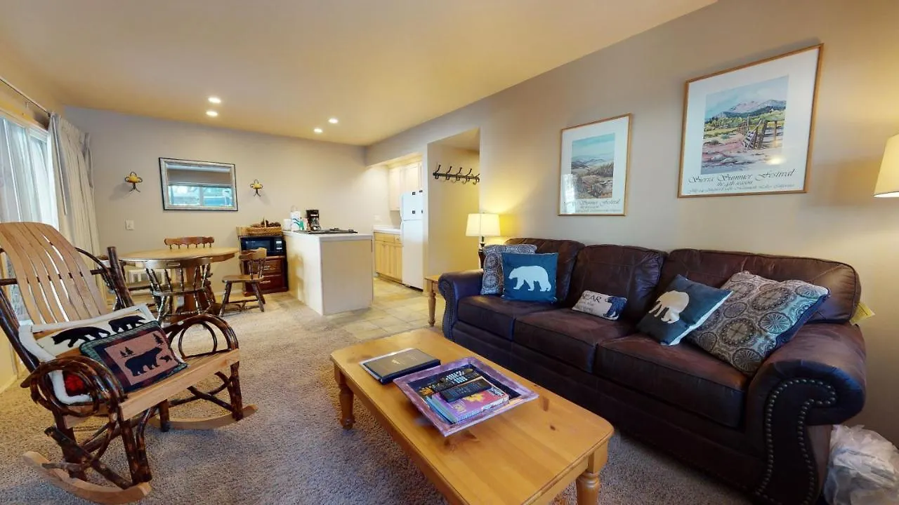 Mammoth Estates Condo - Free Parking & Pet Friendly Mammoth Lakes Appartement