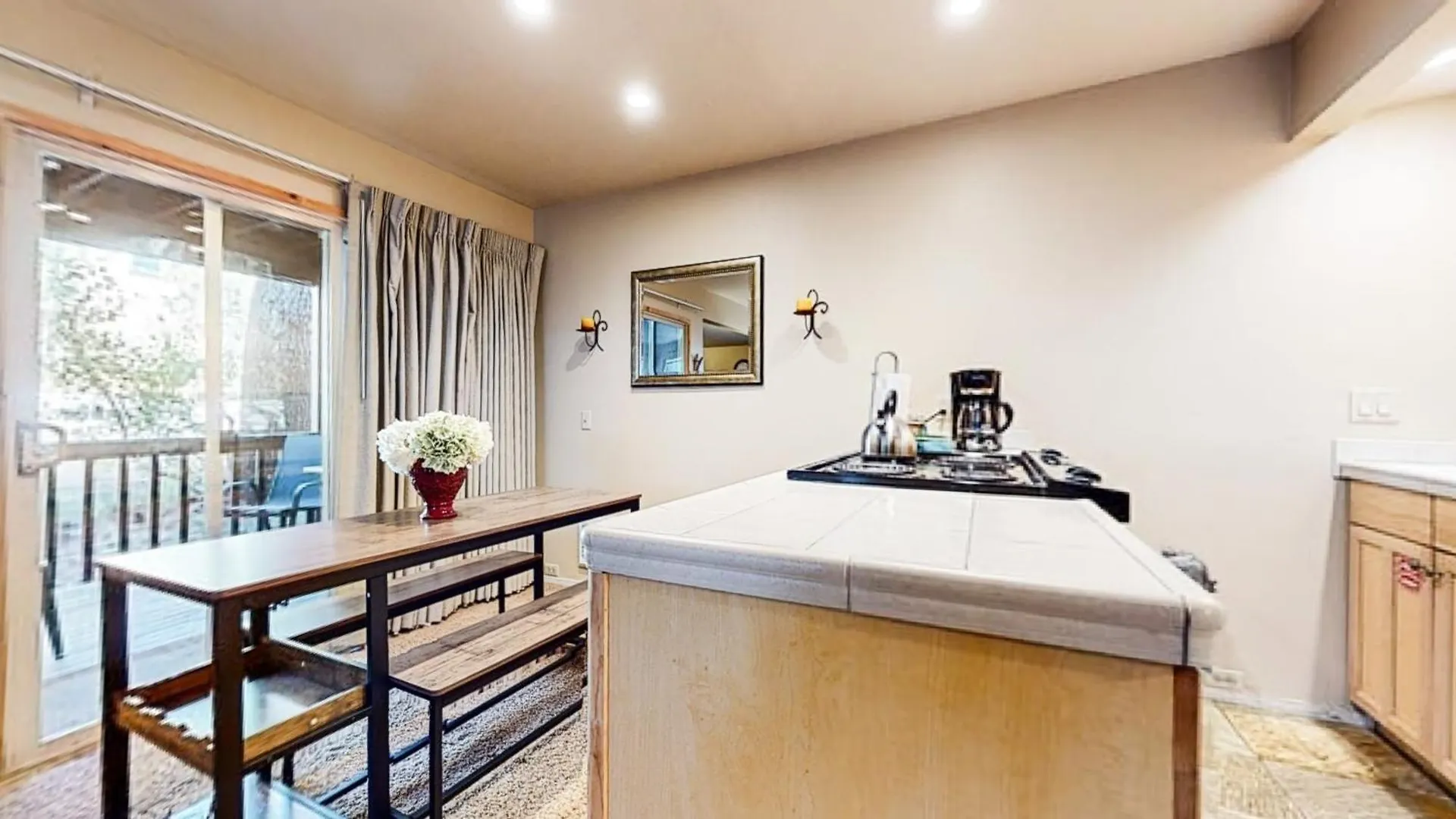 Apartment Mammoth Estates Condo - Free Parking & Pet Friendly Mammoth Lakes