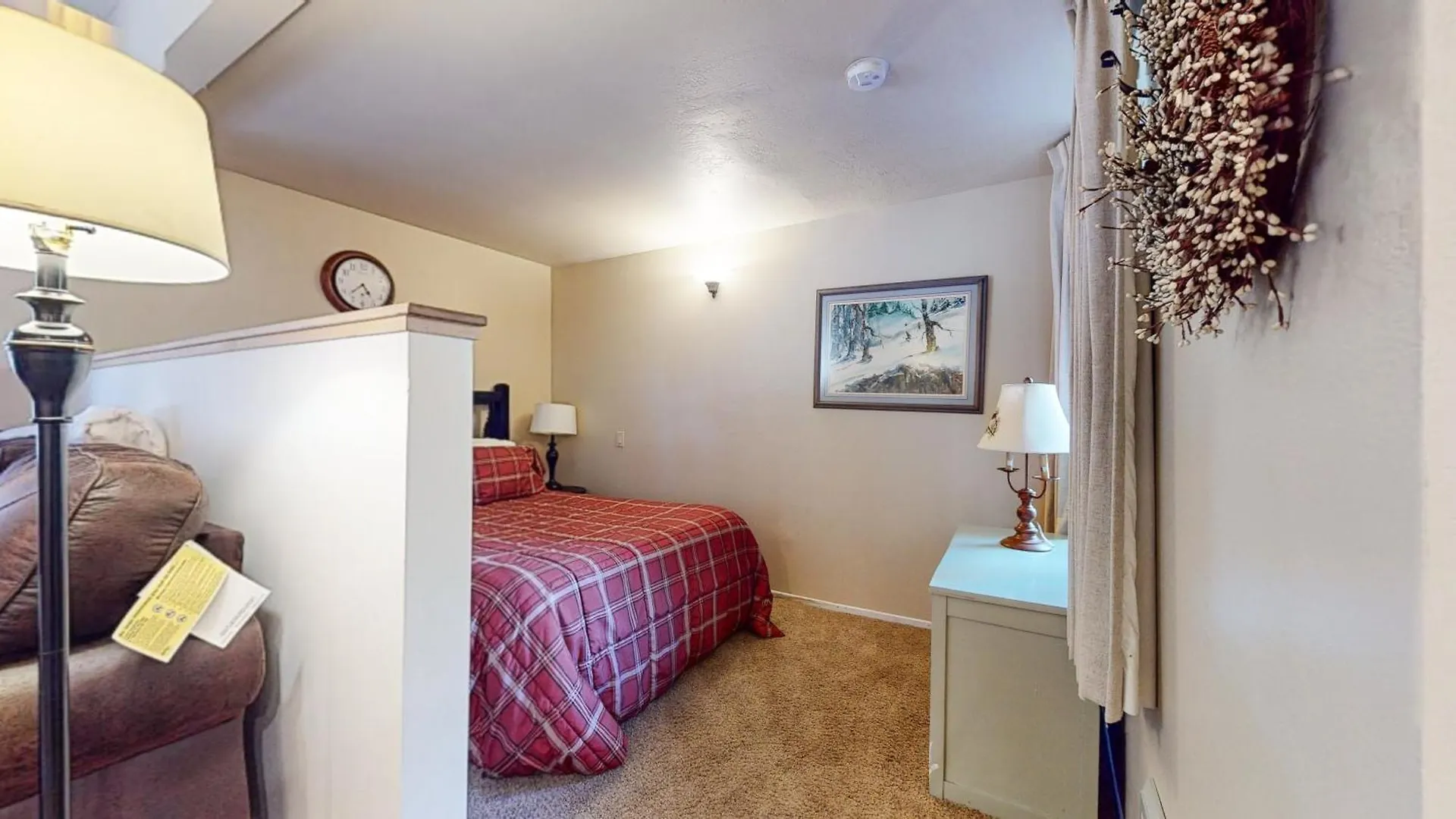 Mammoth Estates Condo - Free Parking & Pet Friendly Mammoth Lakes Apartment
