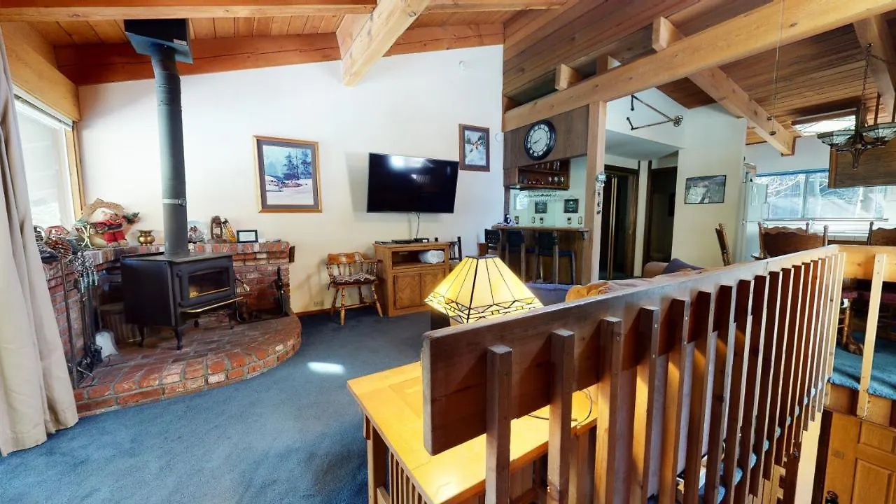 Apartment Mammoth Estates Condo - Free Parking & Pet Friendly Mammoth Lakes