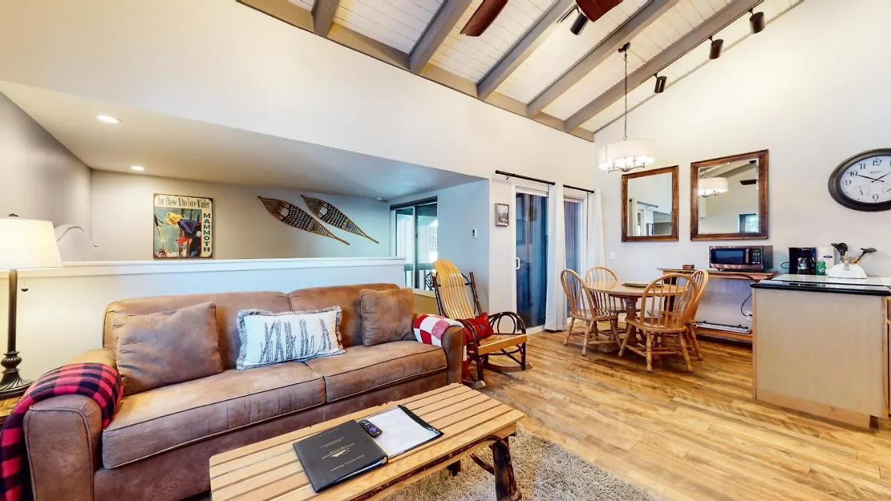 Mammoth Estates Condo - Free Parking & Pet Friendly Mammoth Lakes 0*,  United States